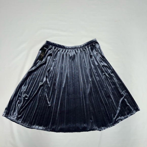 Worthington Skirt Women’s 12 Petite Blue Polyester Blend Elastic Waist NWT - Picture 2 of 12